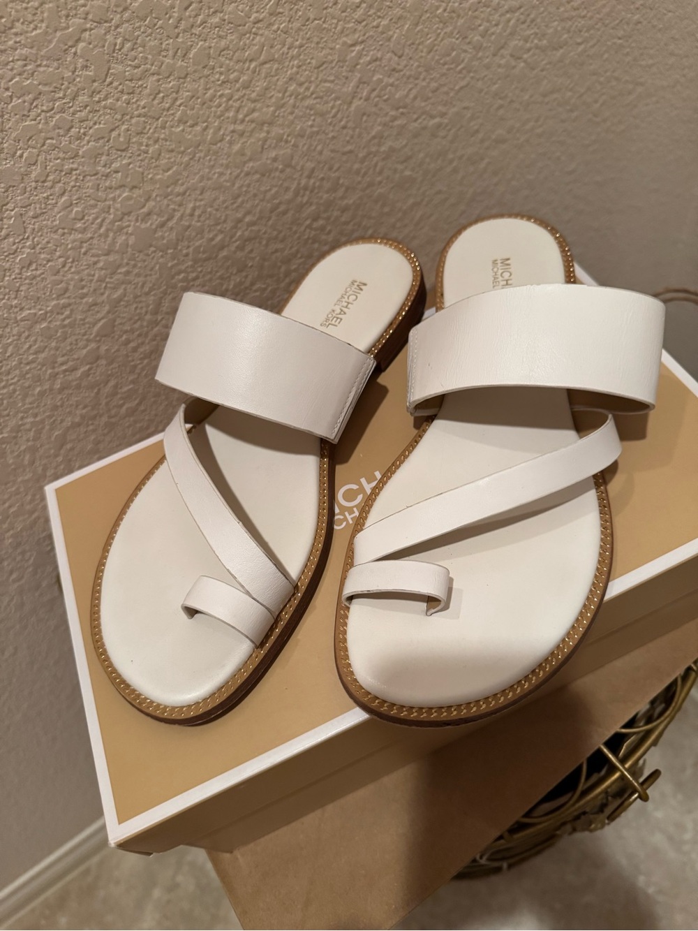 MICHAEL Michael Kors White Leather Slide Sandals with Toe Loop
